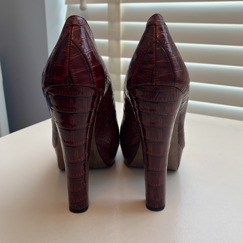 Bcbgeneration Red Platform Pumps Size 7 - image 5